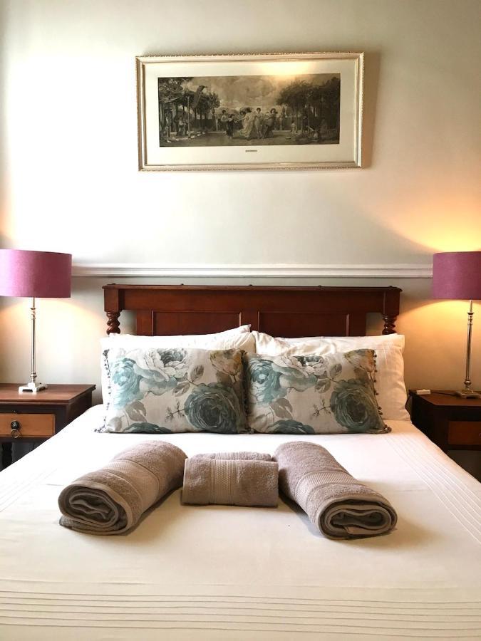 John Montagu Accommodation Dış mekan fotoğraf
