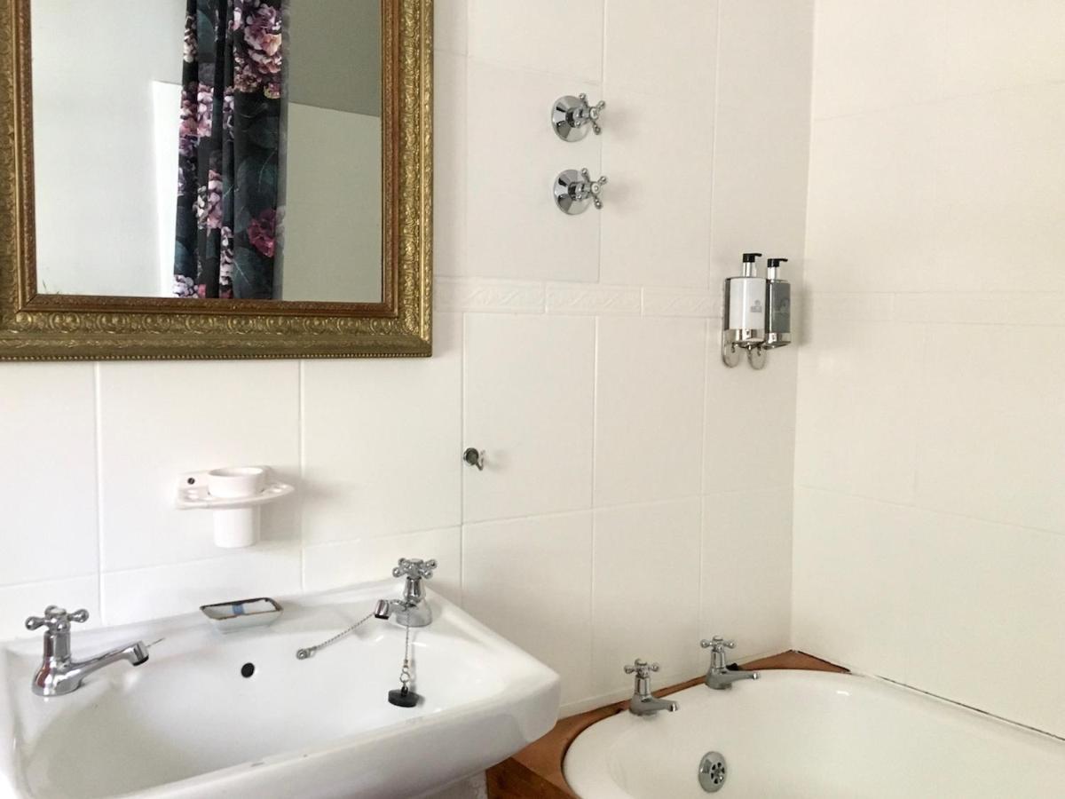 John Montagu Accommodation Dış mekan fotoğraf